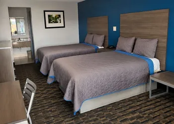 AmeriStay Inn &Suites hotel thumbnail 6