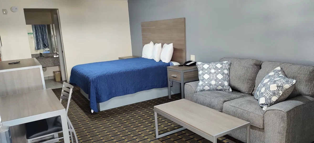 AmeriStay Inn &Suites hotel detail image 2