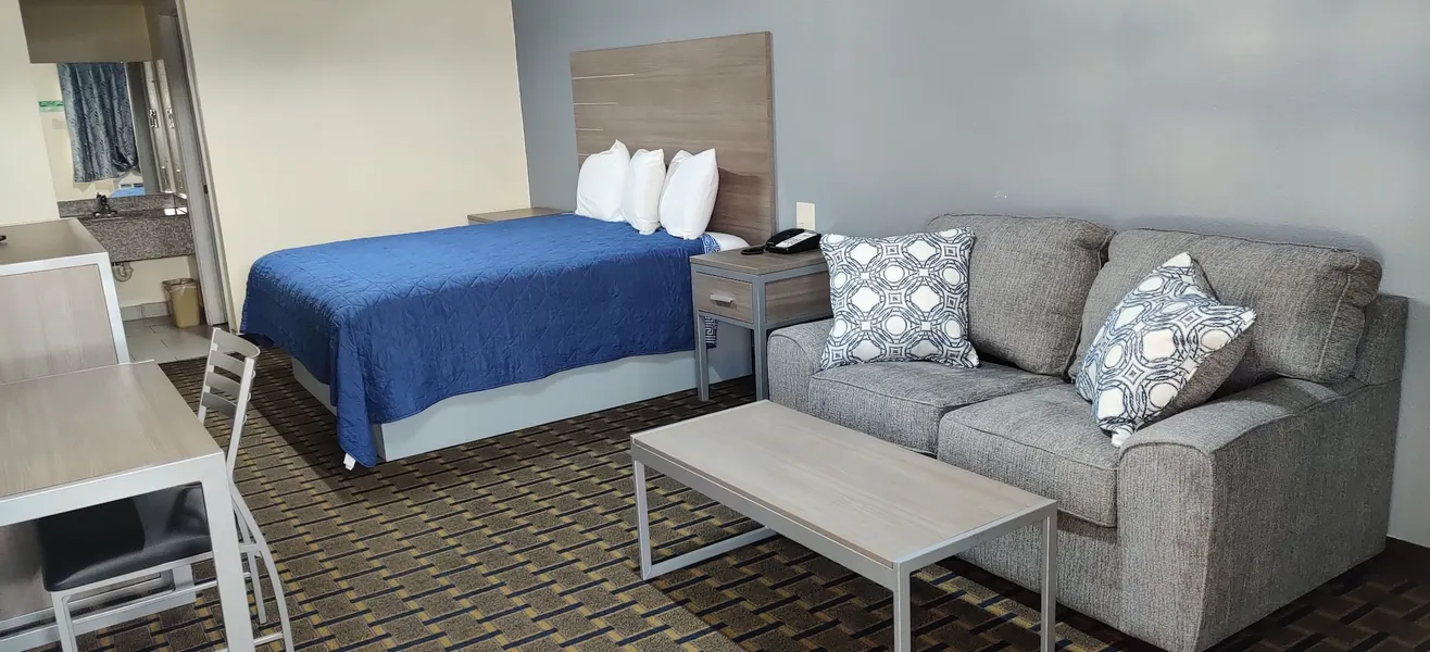 AmeriStay Inn &Suites hotel detail image 6