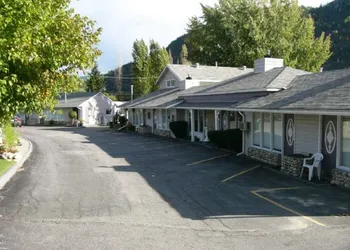 Trail Motel & RV Park hotel thumbnail 2