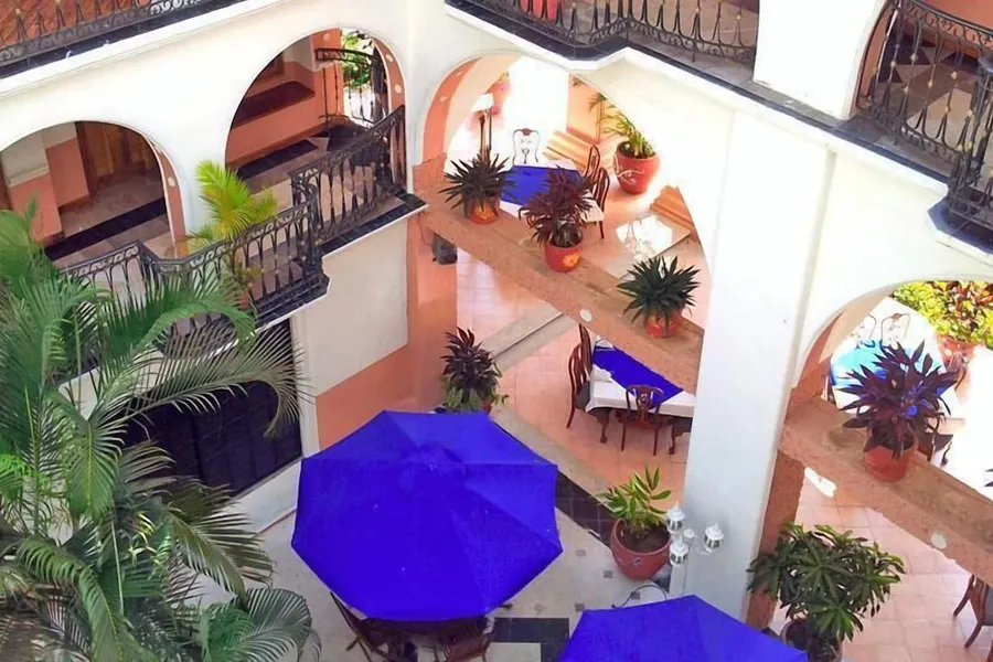 Canadian Resorts Huatulco hotel detail image 2