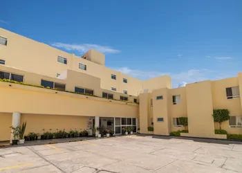 Hotel Emperador Centro Guadalajara y Remodelado hotel thumbnail 3
