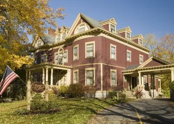 Berry Manor Inn hotel thumbnail 2