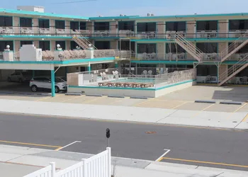 Condor Motel hotel thumbnail 2