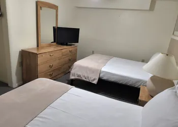 Condor Motel hotel thumbnail 6