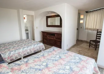 Hotel Villas Los Angeles hotel thumbnail 7