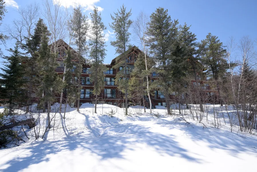 Les Condos du Lac Taureau hotel detail image 2
