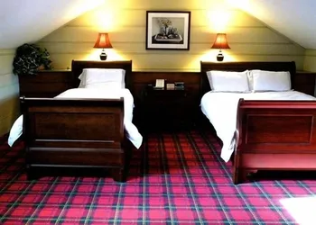 Brae Loch Inn hotel thumbnail 8