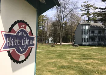Harbor Light Inn hotel thumbnail 2