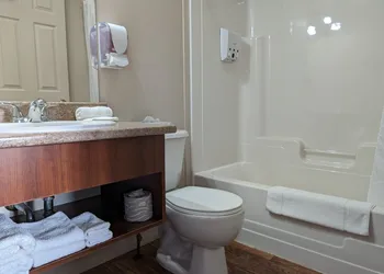 Le Portage hotel thumbnail 8