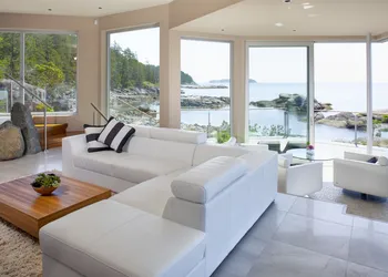 Pointhouse Suites On Sargeant Bay hotel thumbnail 5