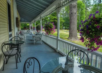Rockwell Falls Inn and Wine Bar hotel thumbnail 3