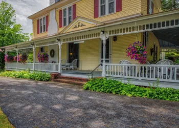 Rockwell Falls Inn and Wine Bar hotel thumbnail 6