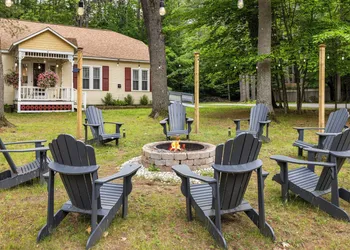 Rockwell Falls Inn and Wine Bar hotel thumbnail 5