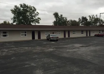 Double A Motel hotel thumbnail 3