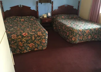 Double A Motel hotel thumbnail 6