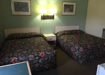 Double A Motel hotel thumbnail 7