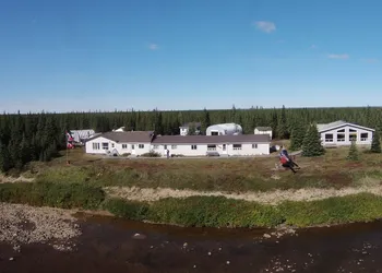 Kaska Goose Lodge hotel thumbnail 7