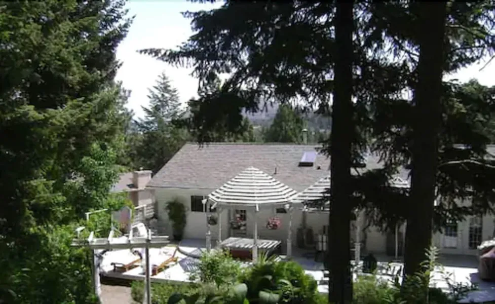 Alexandria House Bed & Breakfast hotel detail image 2