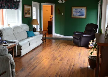 Two Eagles Lodge hotel thumbnail 8