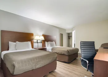 Townhouse Inn hotel thumbnail 8