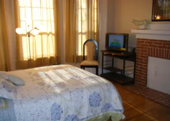 Glory Inn Downtown Moncton hotel thumbnail 8