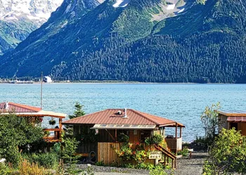 Angels Rest on Resurrection Bay LLC hotel thumbnail 6