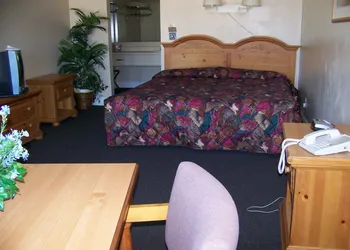 Emerald Sands Inn hotel thumbnail 6