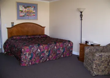 Emerald Sands Inn hotel thumbnail 8