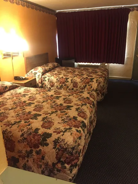 Camelot INN hotel detail image 6