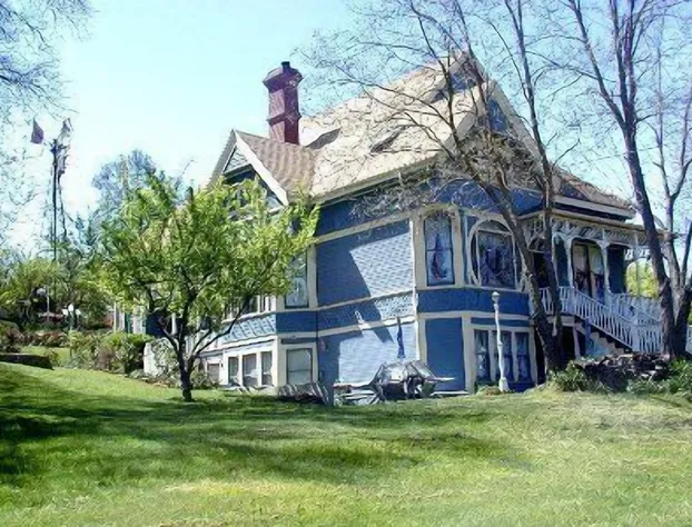 Robin's Nest Inn hotel detail image 1