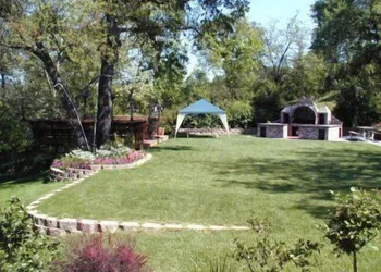 Robin's Nest Inn hotel thumbnail 8