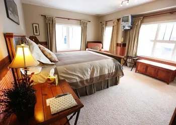 Buffaloberry B&B hotel thumbnail 7