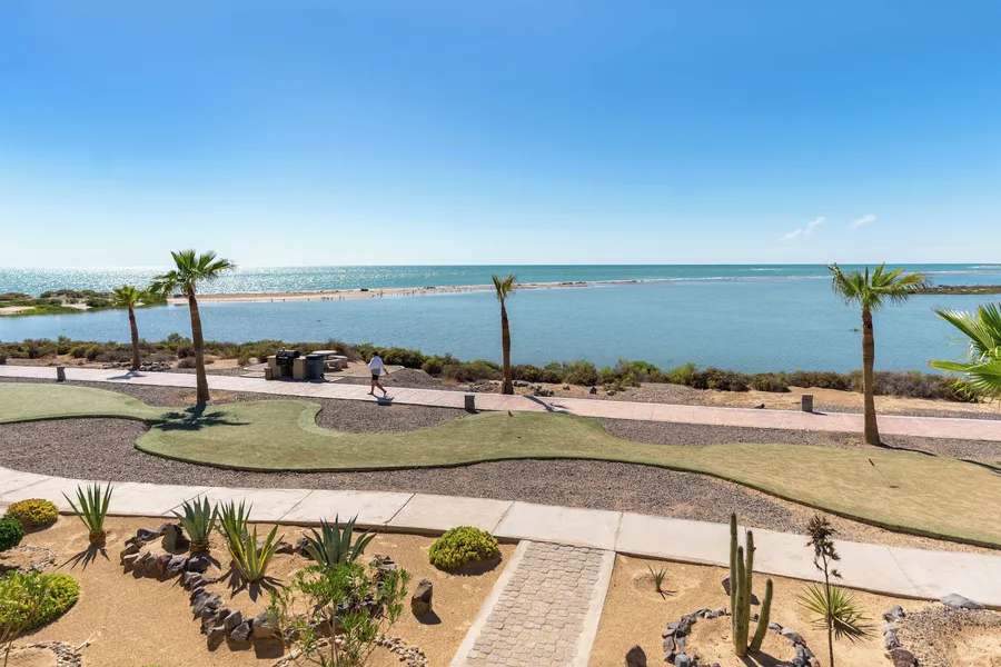 Laguna Shores Resort hotel detail image 2
