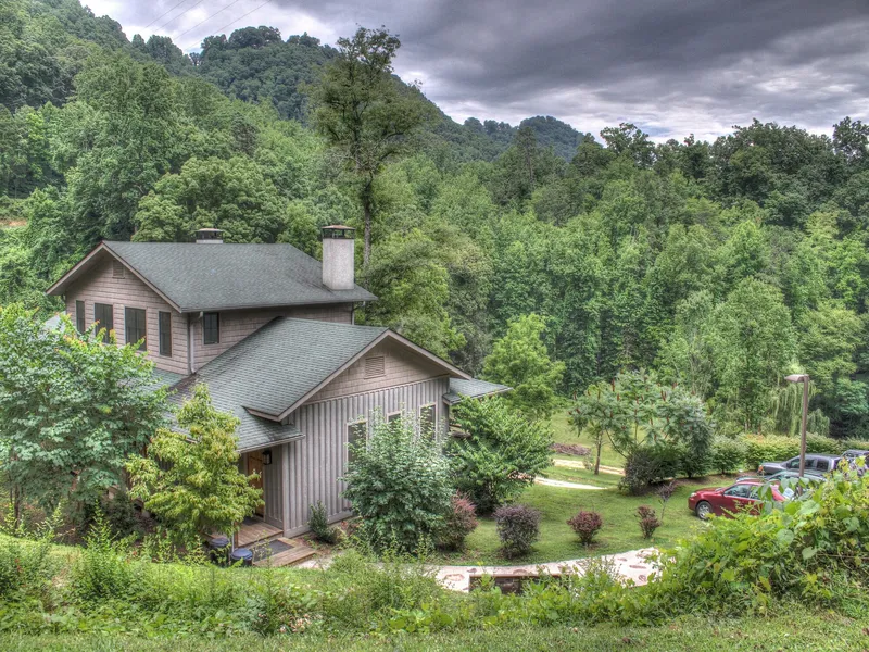 Nantahala Village hotel detail image 2