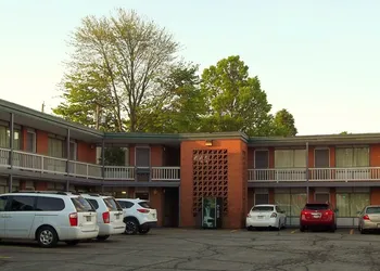 Royal Motel hotel thumbnail 2