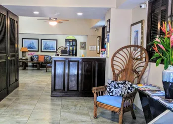 El Canario by the Lagoon hotel thumbnail 6