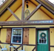 Rarumpelpunzeldornaschenwittchen hotel detail image 7