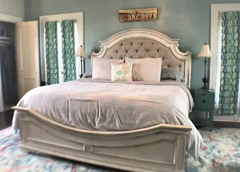Avenue O Bed & Breakfast hotel thumbnail 6