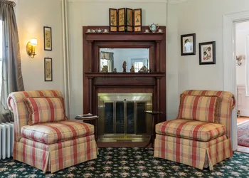 The Elmhurst Inn hotel thumbnail 4