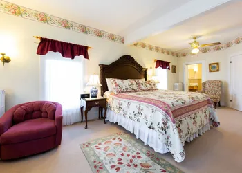The Elmhurst Inn hotel thumbnail 8