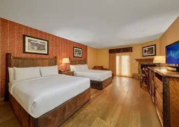 Old Creek Lodge hotel thumbnail 4