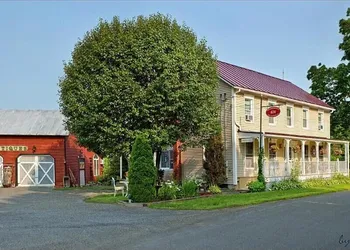 Changing Times Boutique Country Lodging hotel thumbnail 2
