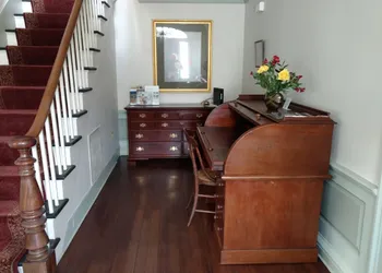 Daniel Stebbins House hotel thumbnail 4