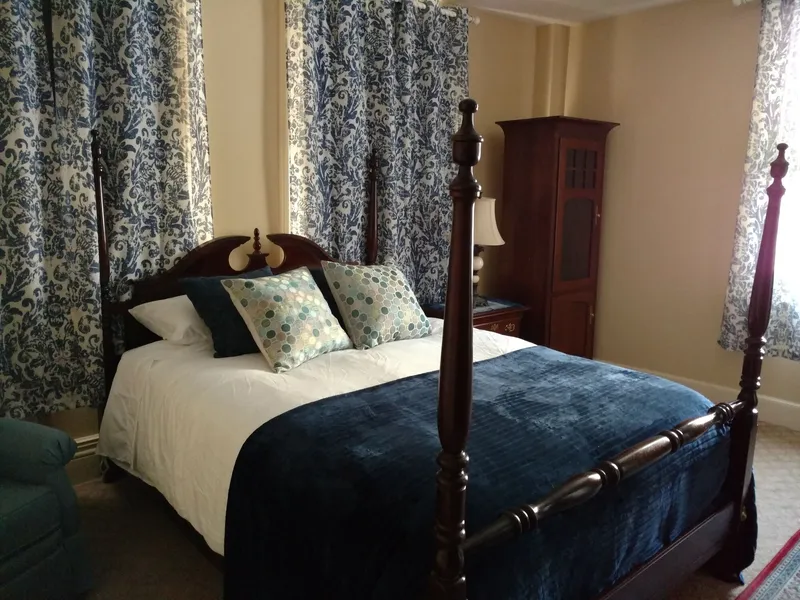 Daniel Stebbins House hotel detail image 6