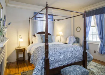 Daniel Stebbins House hotel thumbnail 7