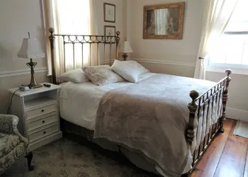 Daniel Stebbins House hotel thumbnail 8