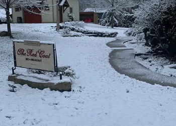 The Red Coat Bed & Breakfast hotel thumbnail 3