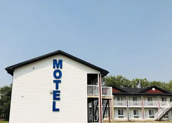 Langham Motel hotel thumbnail 4
