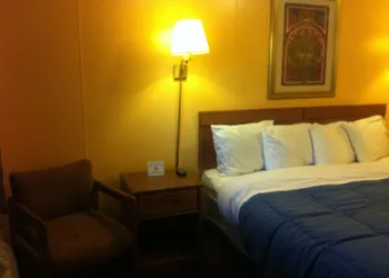 Green Crest Motel hotel thumbnail 6
